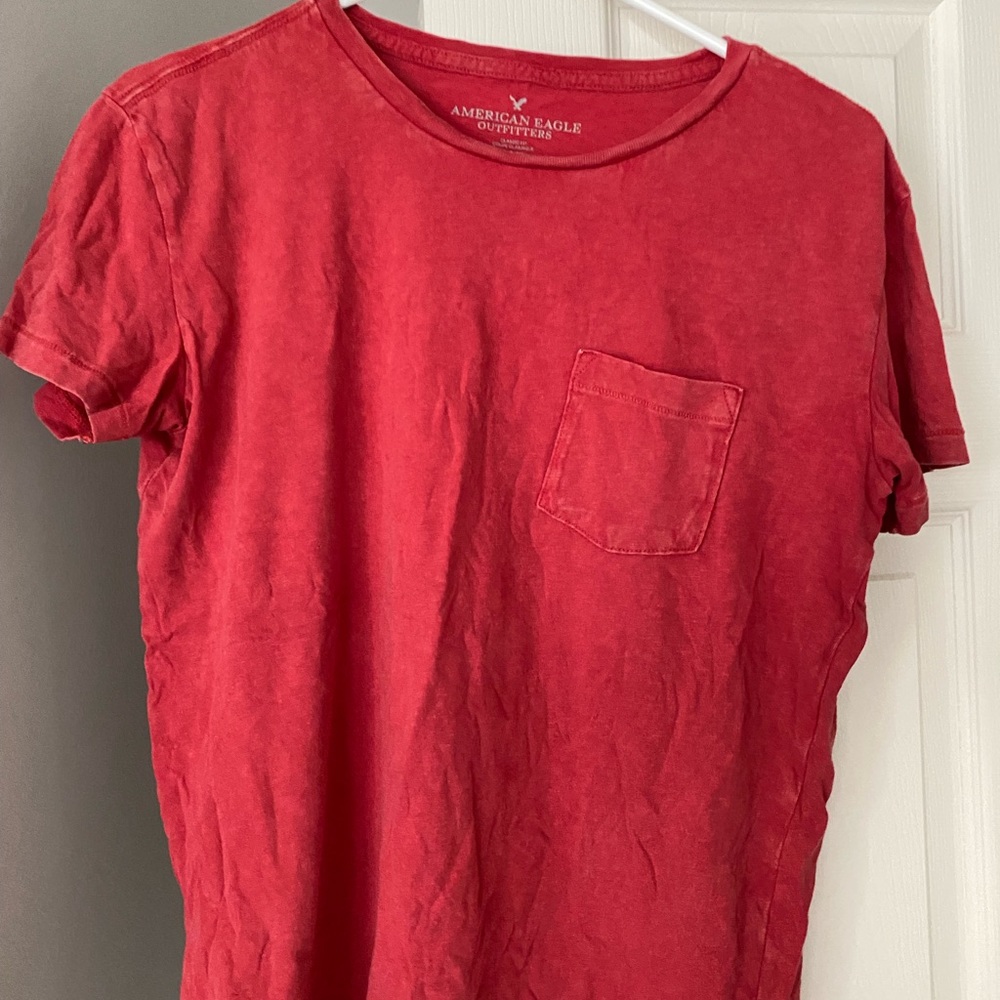 American Eagle T-Shirt- SIZE MENS S